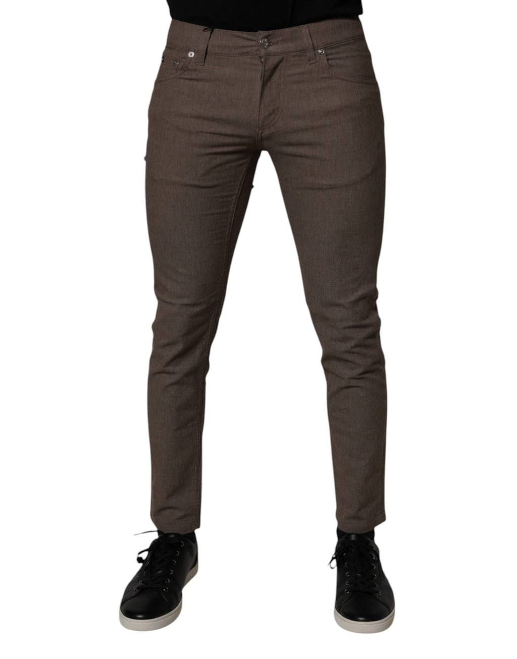 Pantalons chino en coton stretch marron de Dolce & Gabbana, pantalon élégant pour homme, vue de face.