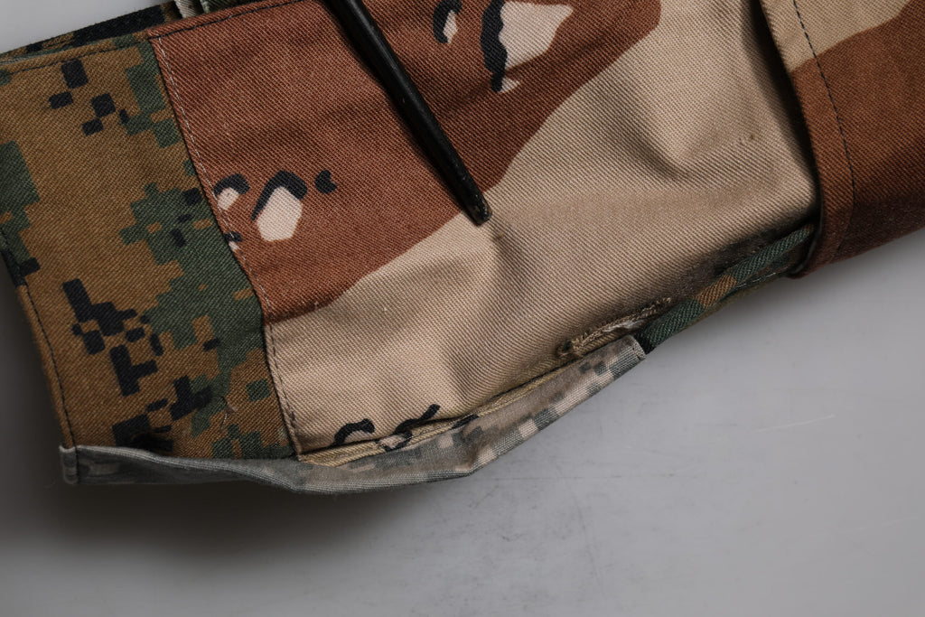 Shorts cargo bermuda à patchwork vert de Dolce & Gabbana, style décontracté avec détails colorés et design tendance.