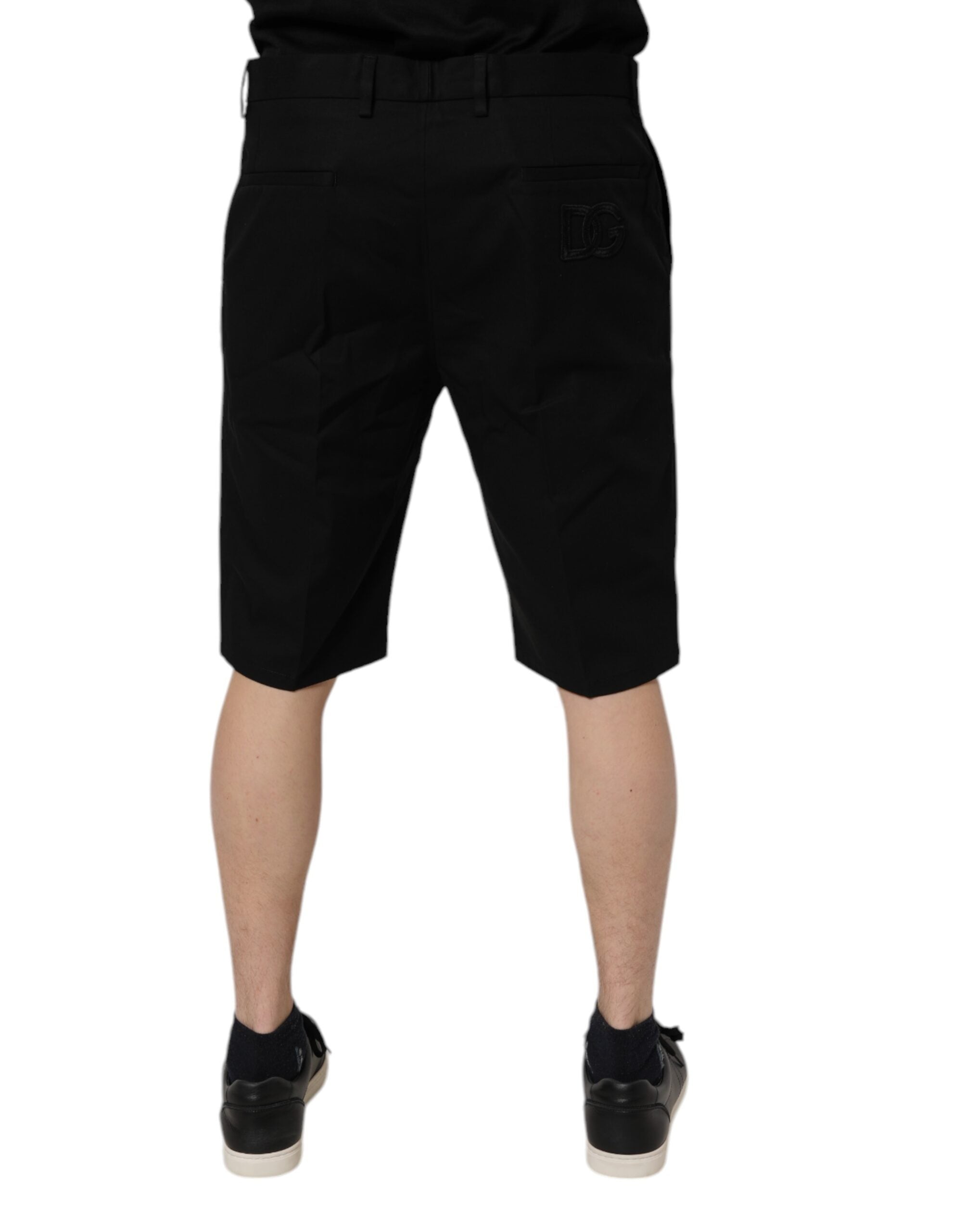 Shorts bermuda en coton noir Dolce & Gabbana, taille mi-haute, coupe stretch, visible détails du tissu et style élégant.