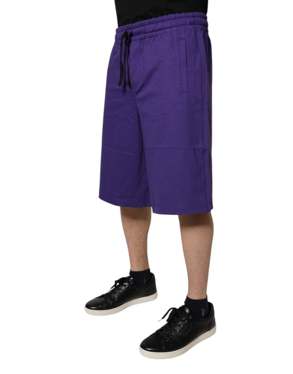 Shorts bermuda pour homme en coton violet de Dolce & Gabbana, style décontracté et confortable.