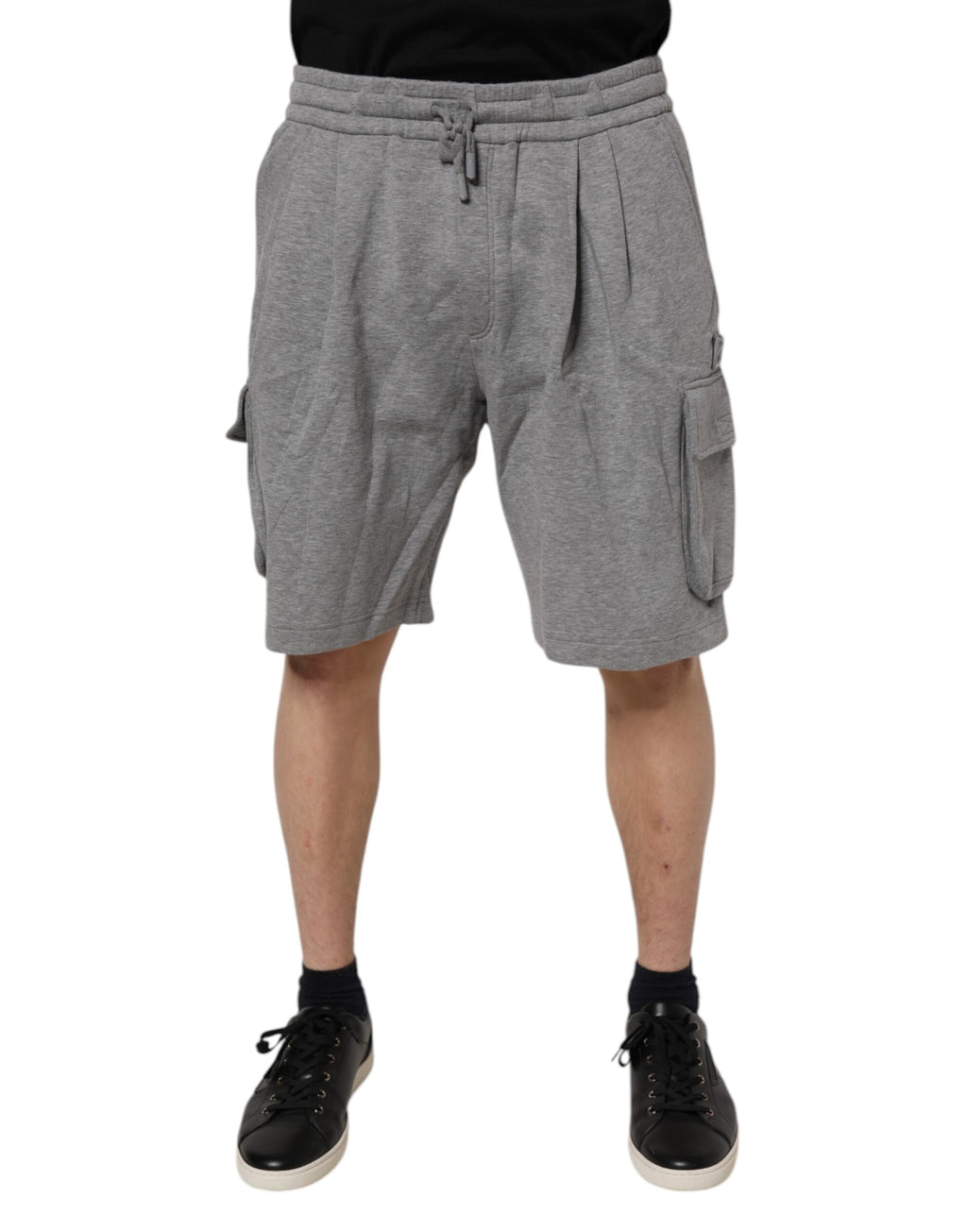 Shorts bermuda en coton gris de Dolce & Gabbana, cargo, style décontracté, avec poches et bande élastique à la taille.