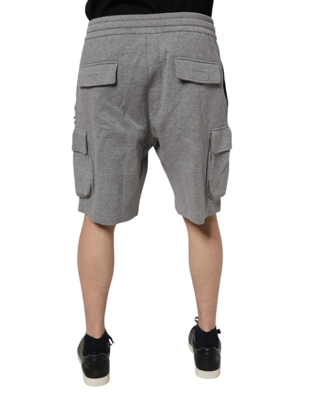 Shorts bermuda en coton gris Dolce & Gabbana avec poches cargo, style décontracté et confortable.
