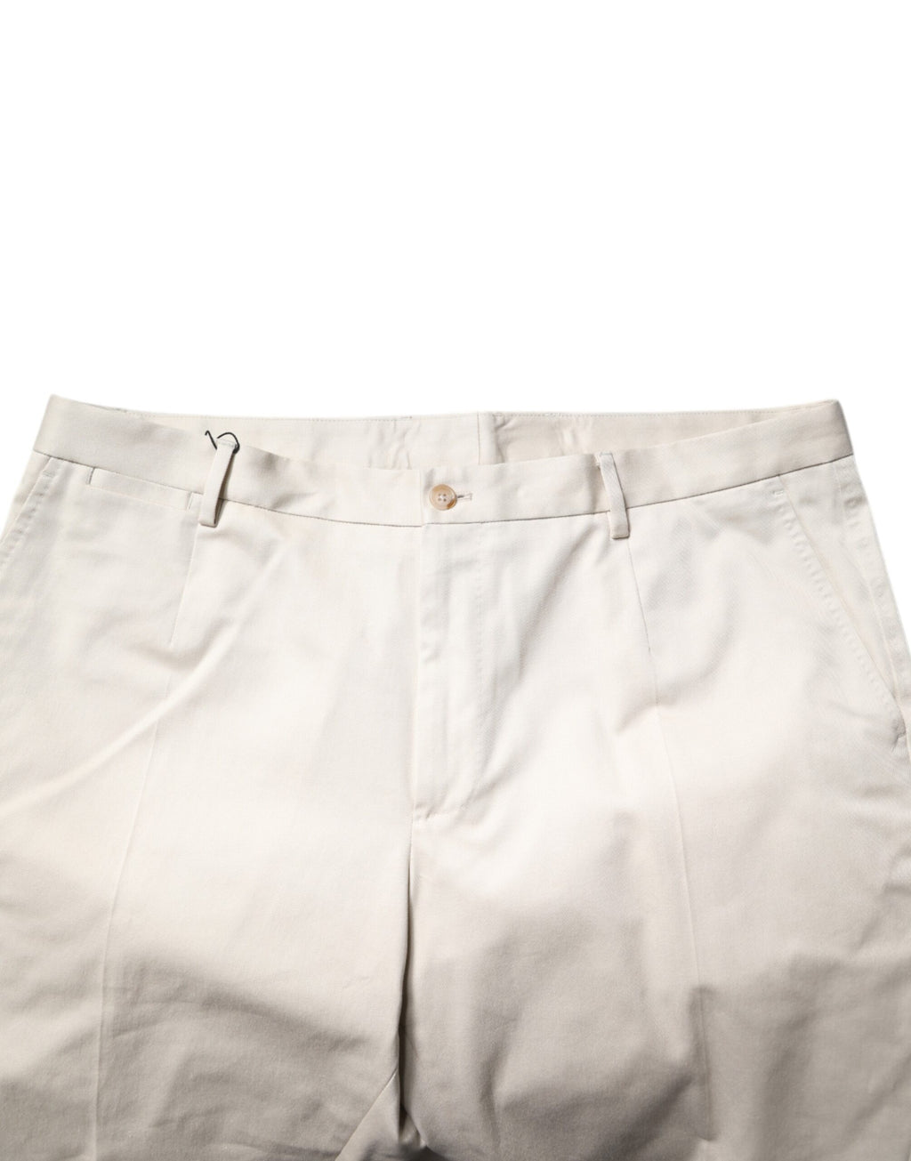 Shorts bermuda en coton stretch beige de Dolce & Gabbana, taille mi-haute, look élégant et confortable.