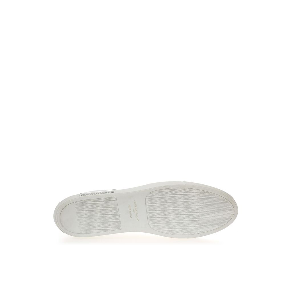 Chaussures sneakers basses en cuir blanc de Roberto Cavalli, style décontracté et élégant, vue de face.