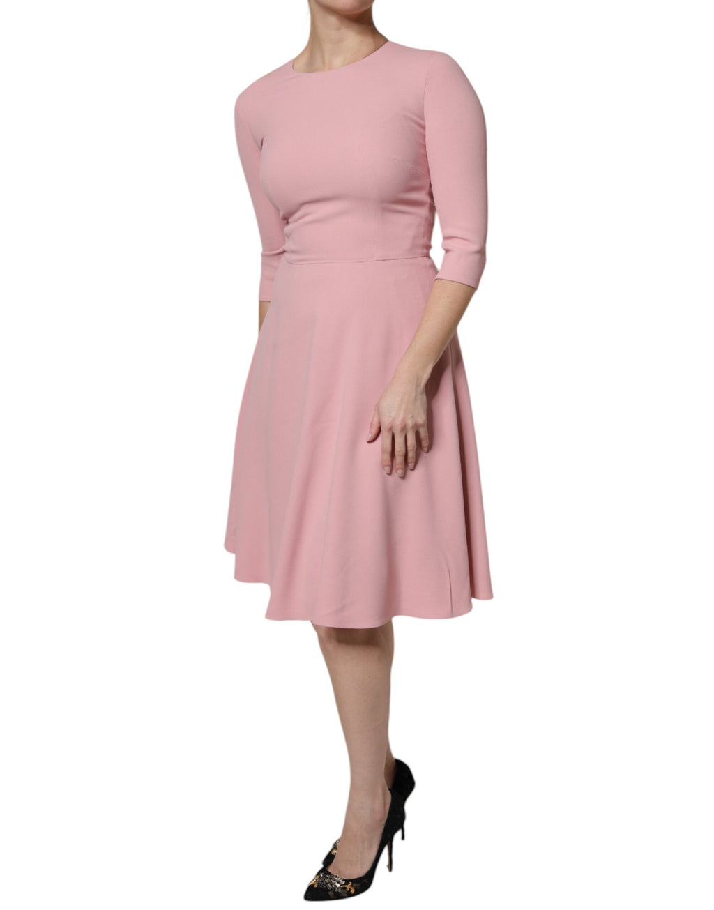 Robe Dolce & Gabbana rose à ligne A évasée en viscose, manches 3/4, style élégant et féminin.