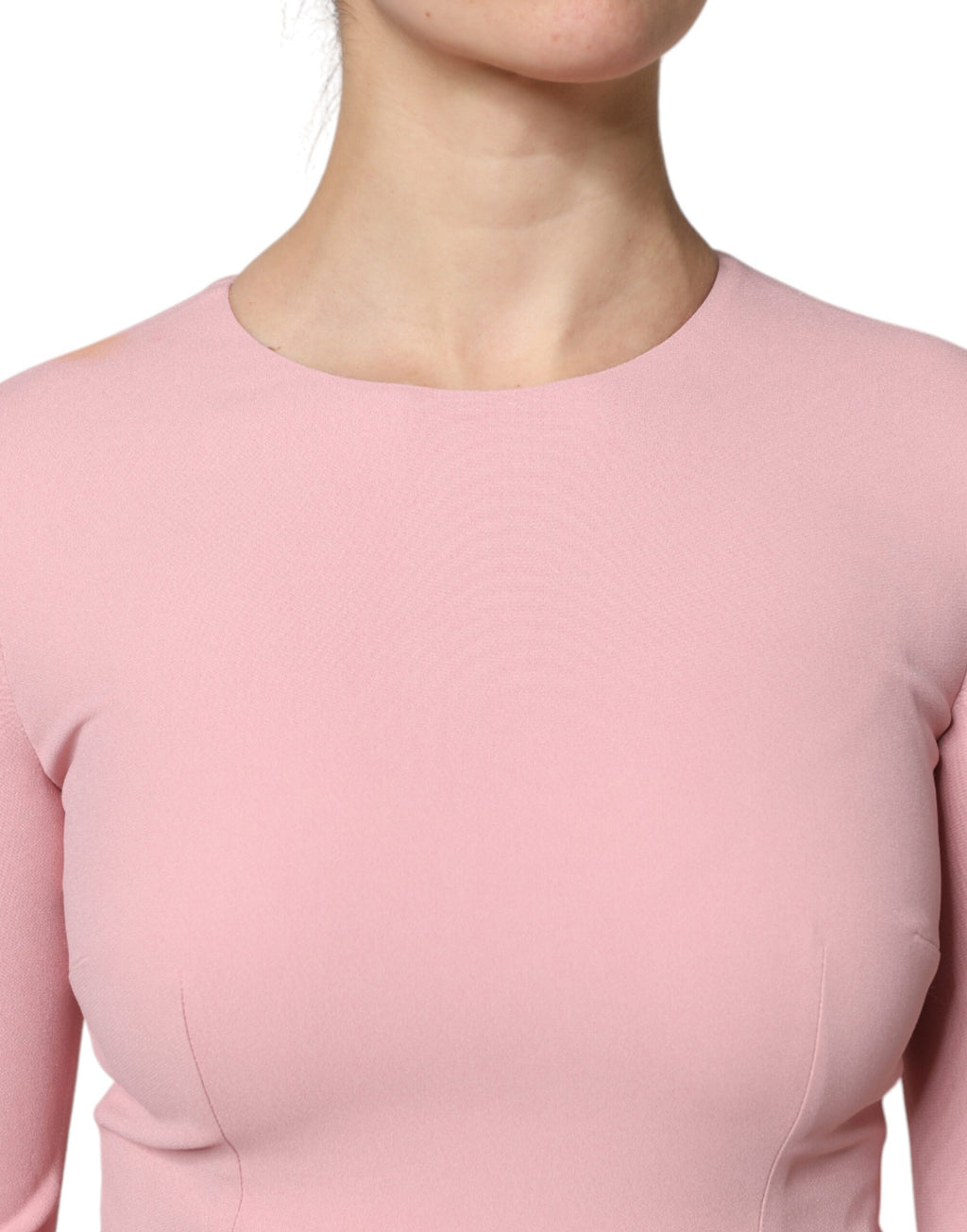 Robe Dolce & Gabbana rose en viscose à ligne trapèze, manches 3/4, élégante et fluide.