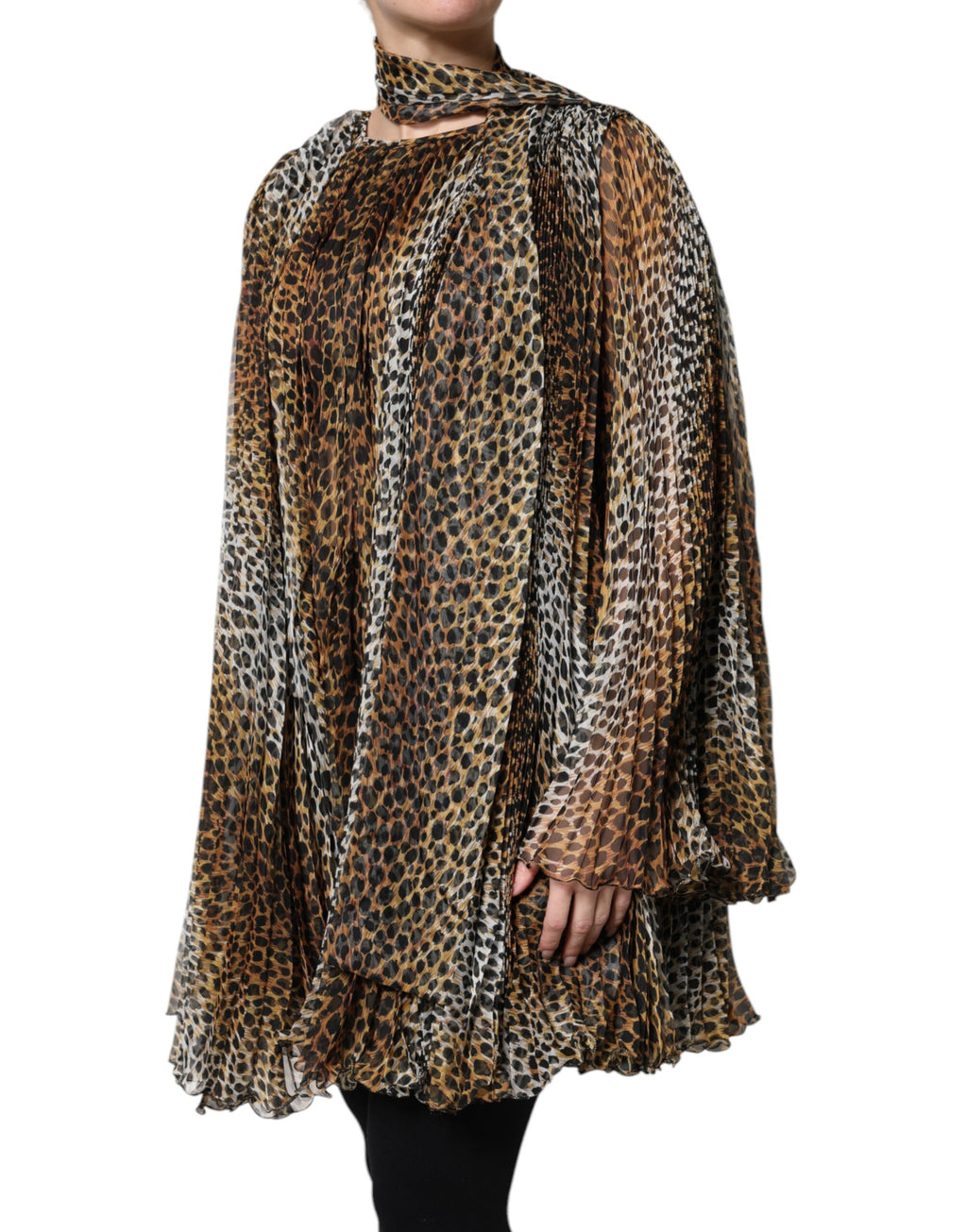 Robe en chiffon à col Dolce & Gabbana avec imprimé léopard marron, élégante et féminine.