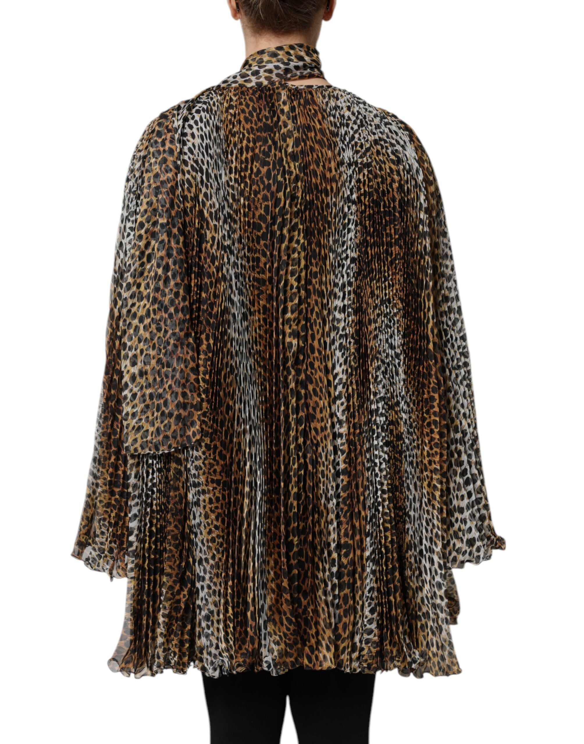 Robe en chiffon marron à col et imprimé léopard Dolce & Gabbana, élégante et fluide, avec détails sophistiqués.
