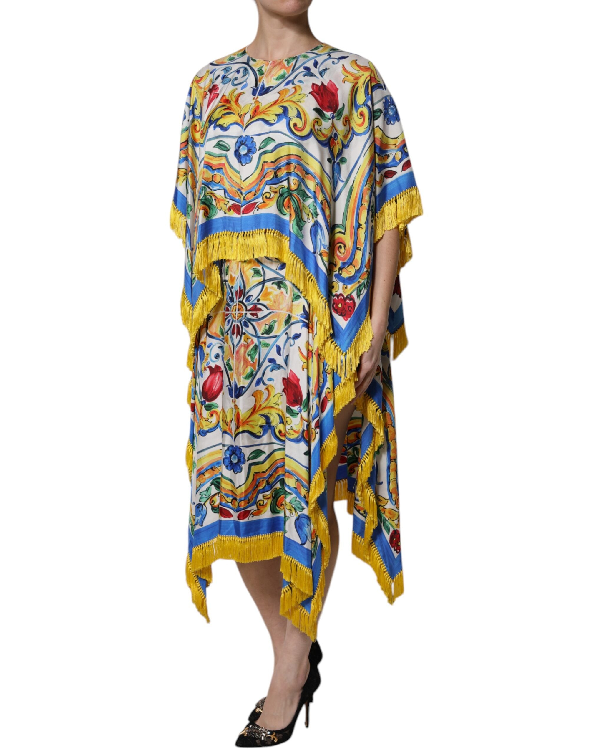 Robe maxi Dolce & Gabbana en kaftan multicolore avec manches courtes, motif majolique élégante et fluide.