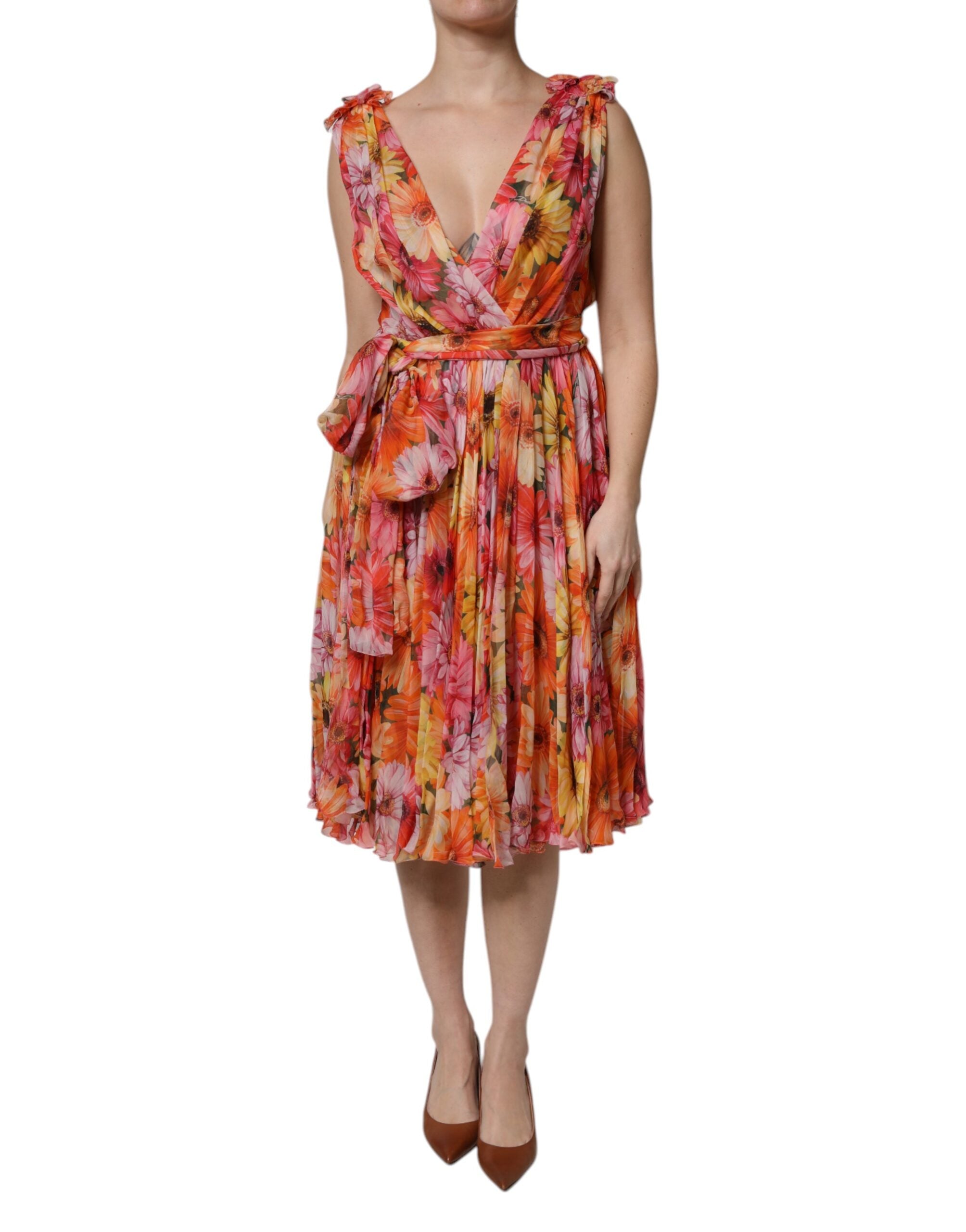 Robe en soie multicolore à motifs floraux Dolce & Gabbana avec neckline en V et chiffon léger.