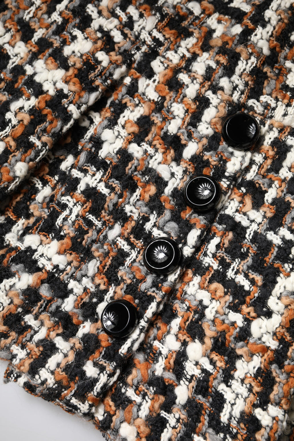 Jupe courte à taille haute en tweed tartan multicolore de Dolce & Gabbana, style élégant et tendance.