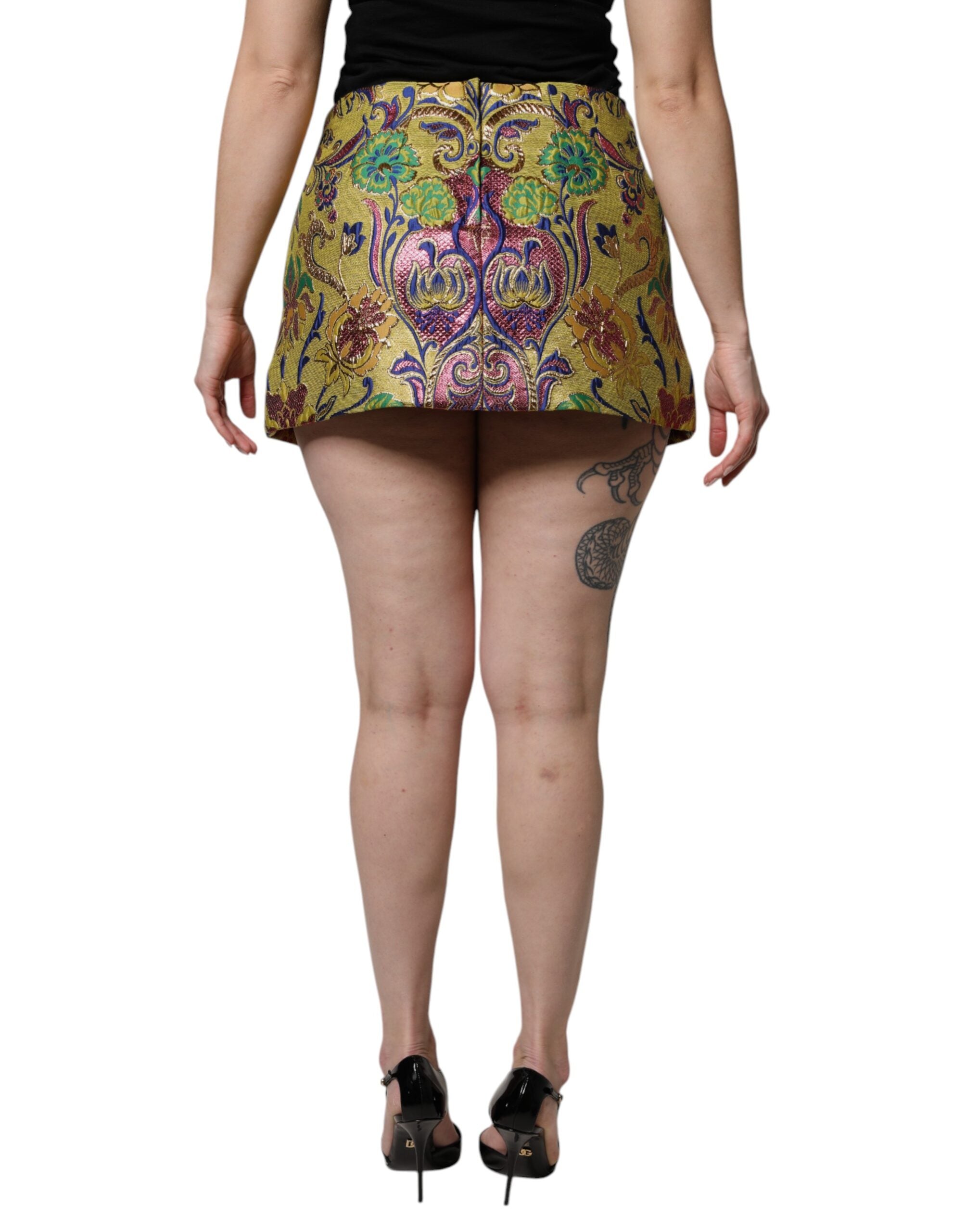 Jupe courte Dolce & Gabbana à jacquard floral multicolore, taille moyenne, style élégant et tendance.