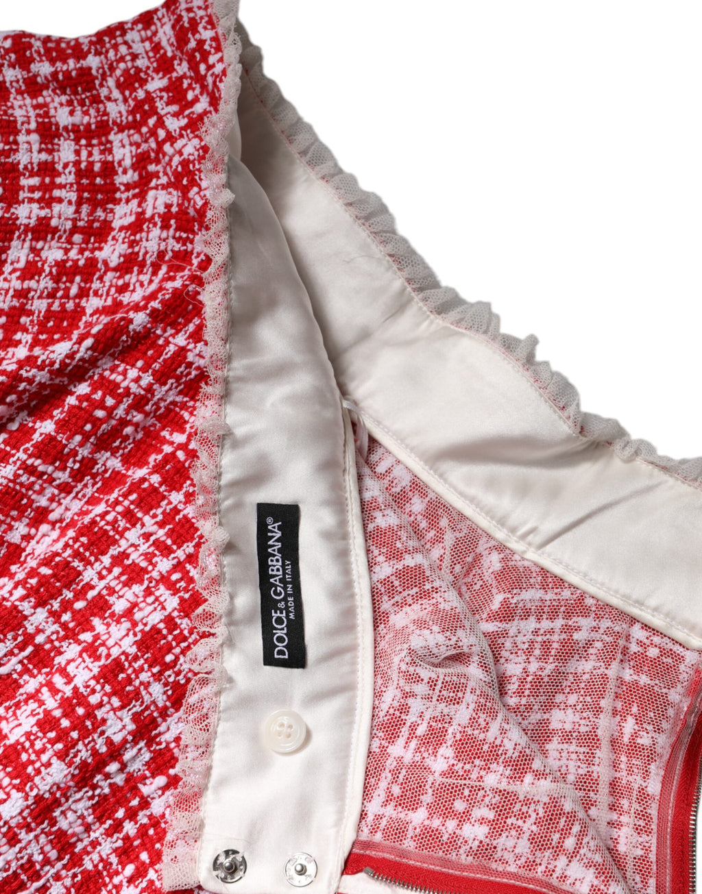 Jupe rouge et blanche Dolce & Gabbana à taille haute et coupe évasée au-dessus du genou, en tissu léger.