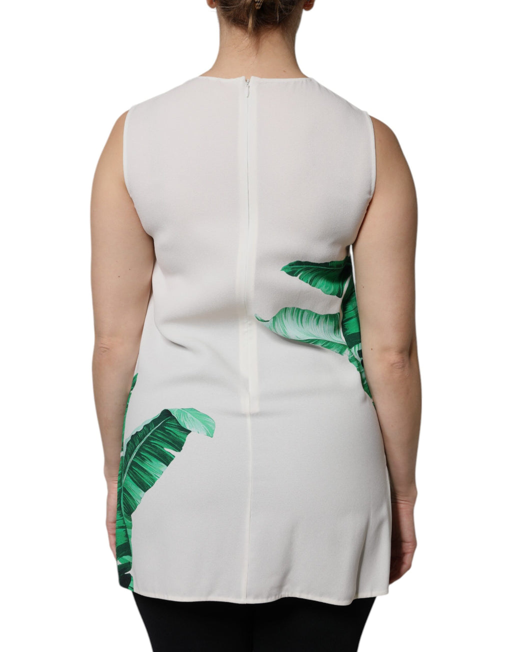 Débardeur blanc Dolce & Gabbana avec imprimé feuilles de bananier et col rond, tissu léger et élégant.