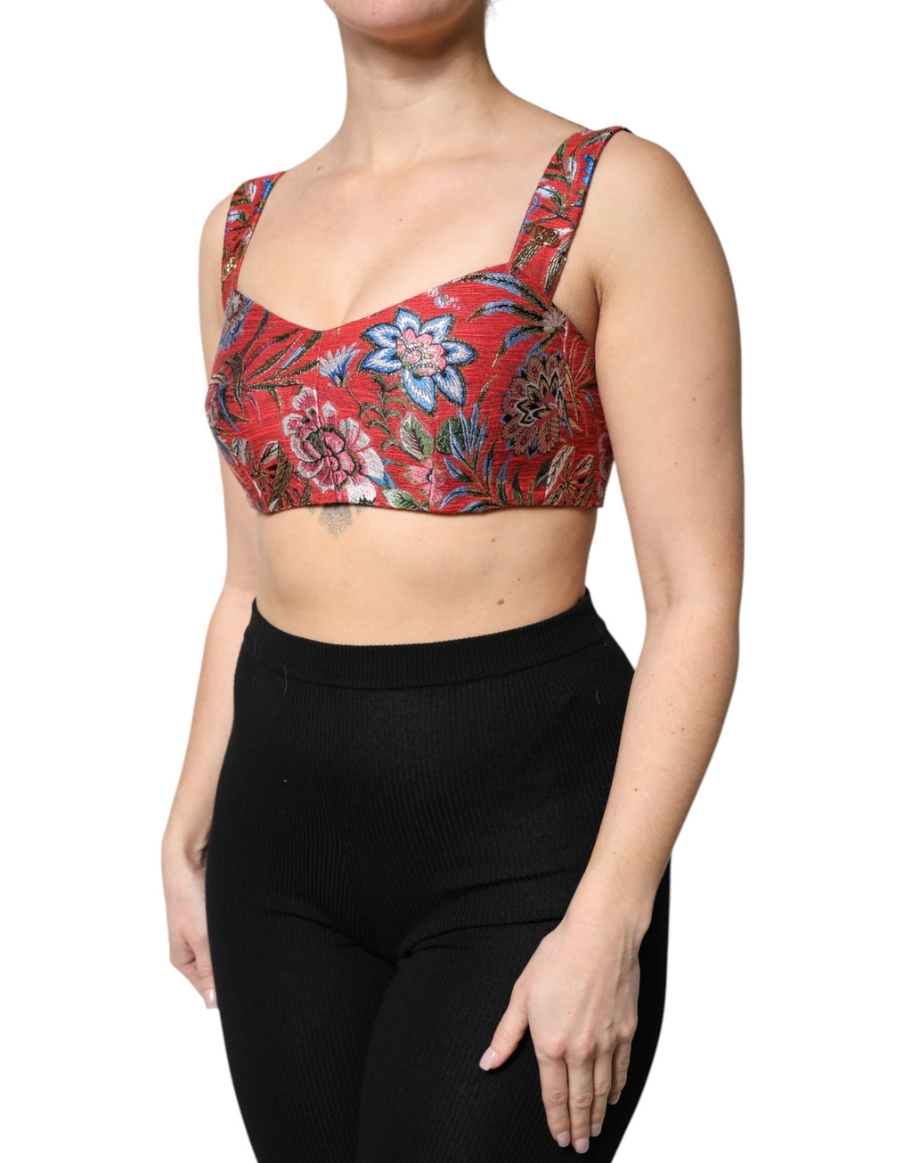 Corset court en brocart floral rouge de Dolce & Gabbana, haut bustier cropé élégant avec détails sophistiqués.