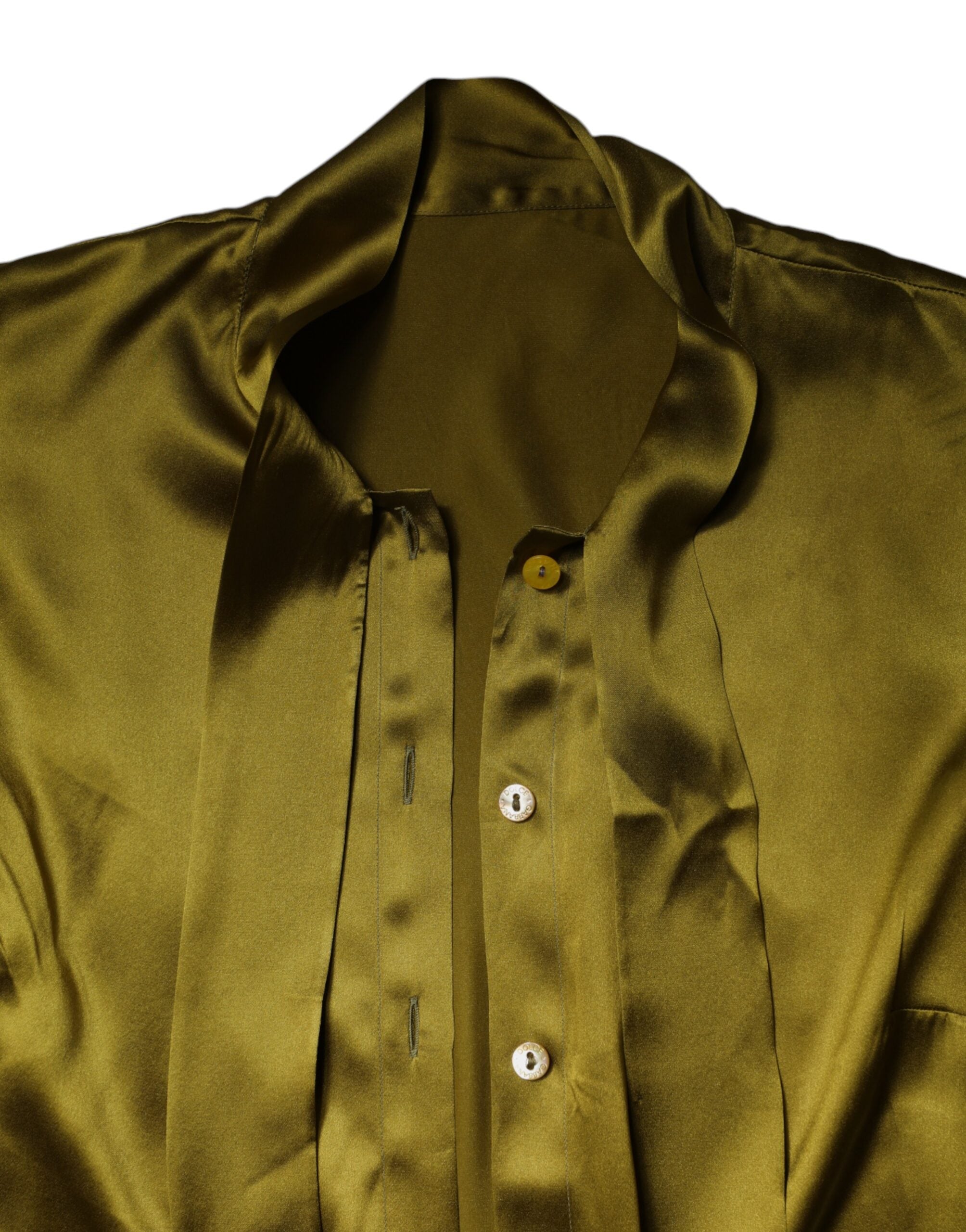 Chemisier Dolce & Gabbana à manches longues et col ascot vert olive, élégant et sophistiqué, pour femme.