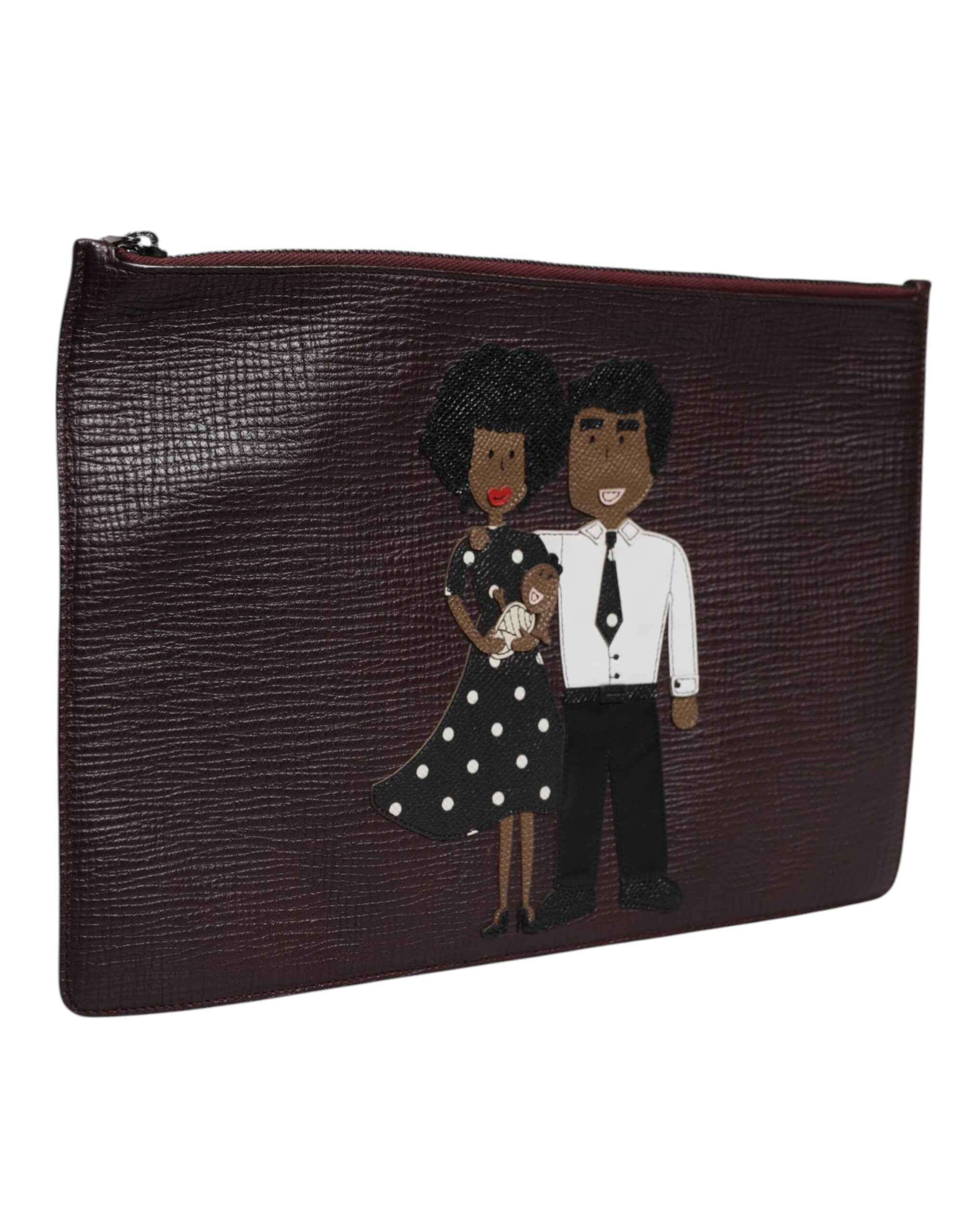 Pochette homme en cuir marron Dolce & Gabbana #DGFAMILY avec embellissements, élégante et raffinée.