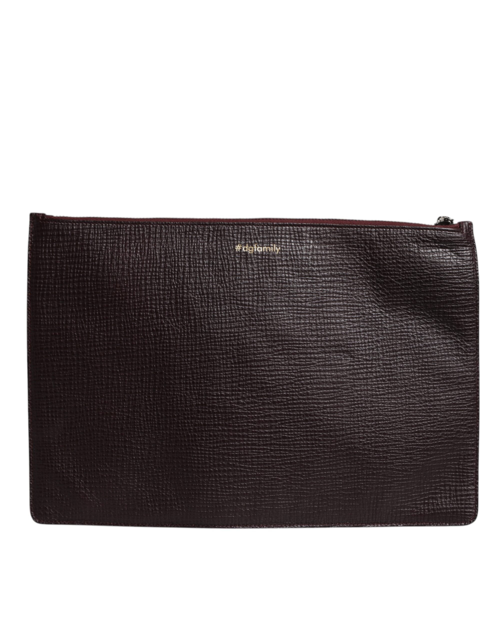 Pochette homme en cuir marron Dolce & Gabbana #DGFAMILY, bague avec embellissements, élégant et sophistiqué.