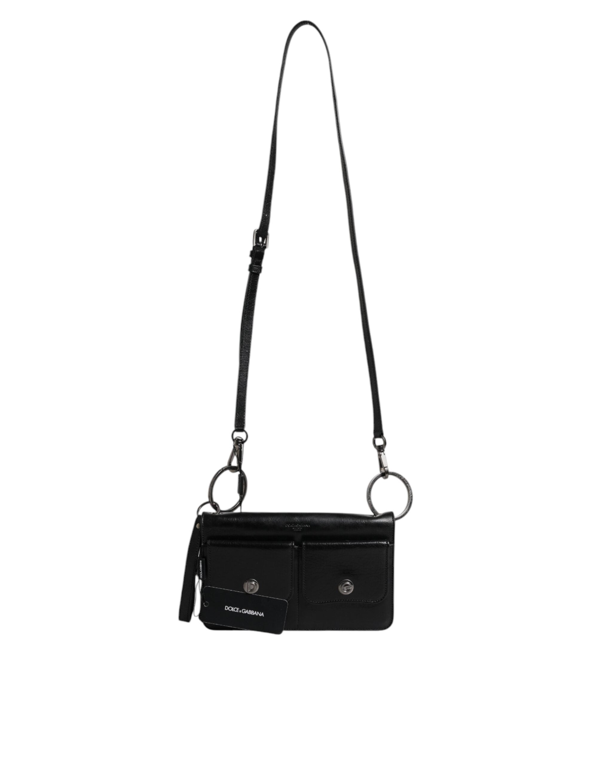 Sac à bandoulière en cuir noir Dolce & Gabbana avec logo, élégant et sophistiqué, visible en détail.
