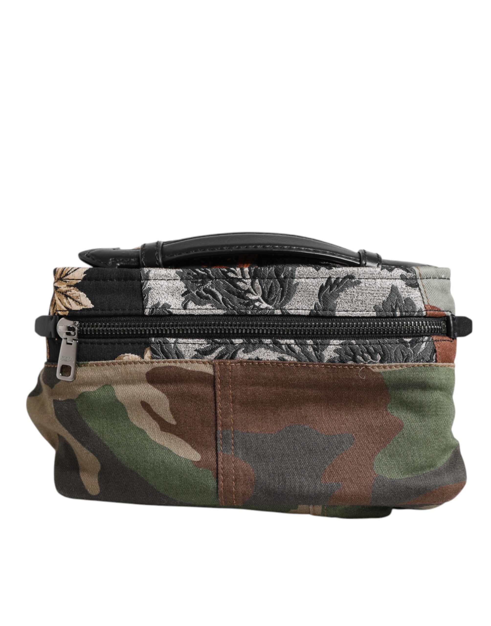 Sac banane Dolce & Gabbana à patchwork camouflage multicolore avec logo, ceinture pratique et tendance.