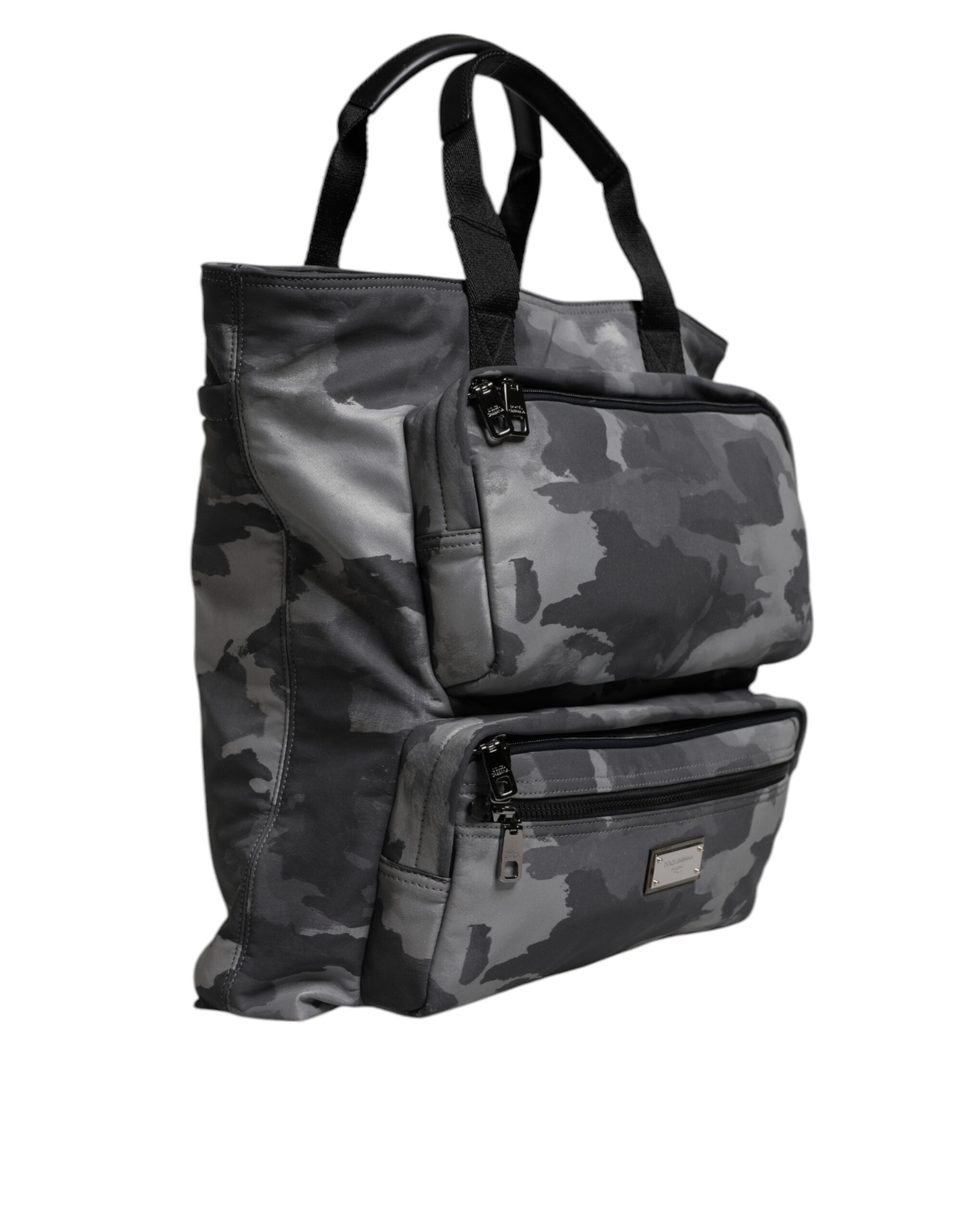 Sac à main Dolce & Gabbana gris camouflage en coton avec plusieurs compartiments, style pratique et tendance.