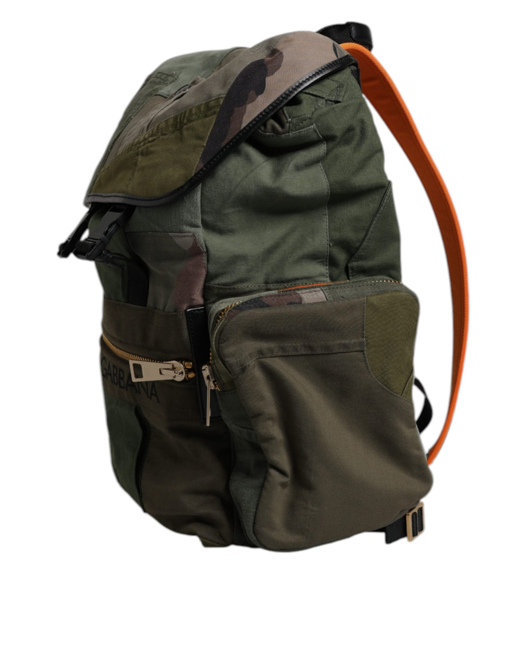 Sac à dos de voyage militaire vert patchwork Dolce & Gabbana avec plusieurs poches et détails en tissu.