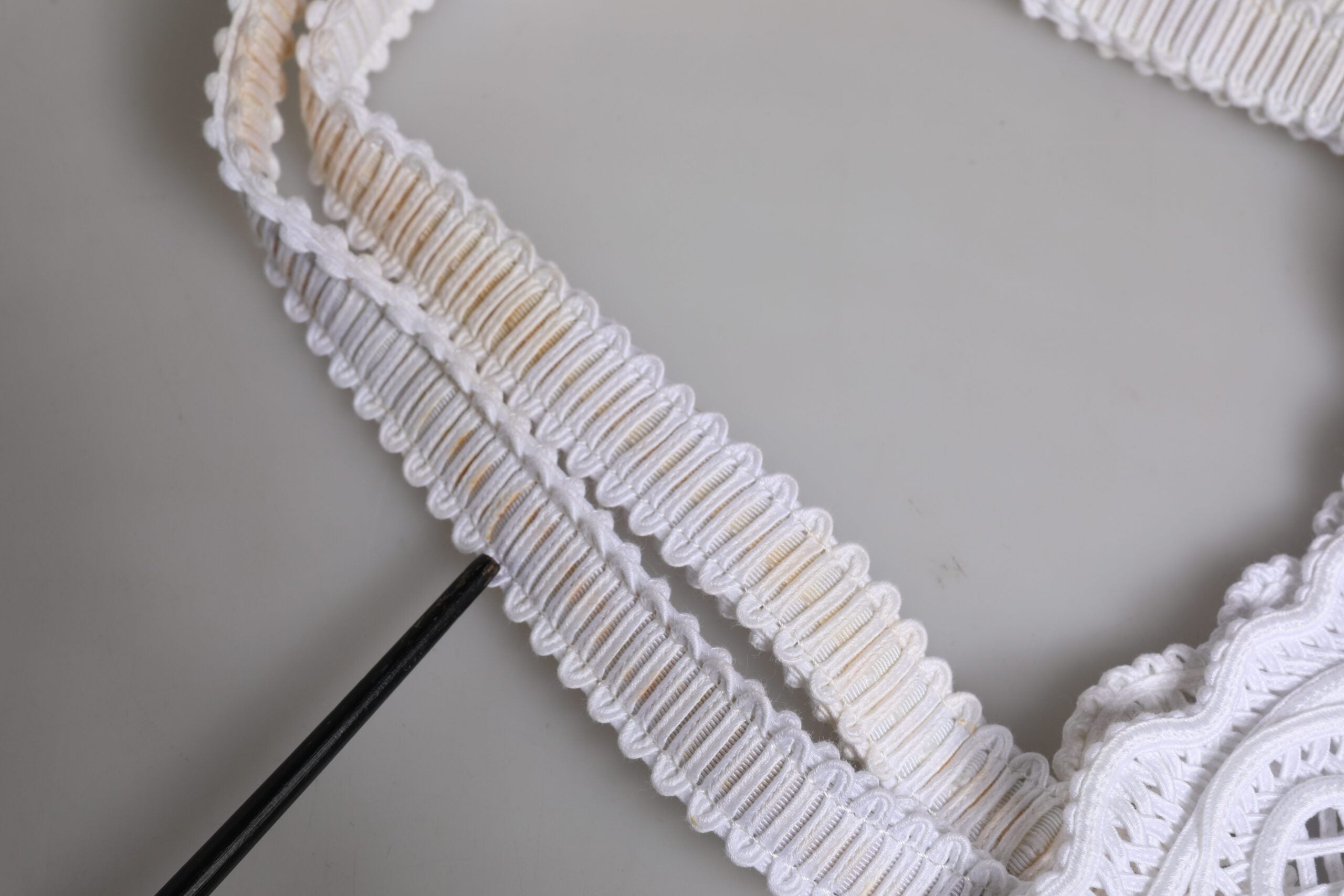 Sac cabas Dolce & Gabbana Cordonetto en dentelle blanche Beatrice, élégant et spacieux pour shopping et sorties.