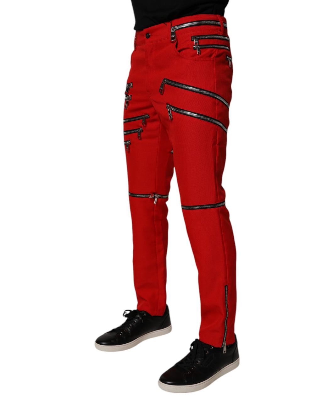 Pantalons droits rouges Dolce & Gabbana avec fermeture éclair ornée et détails embellis, mode élégante et sophistiquée.