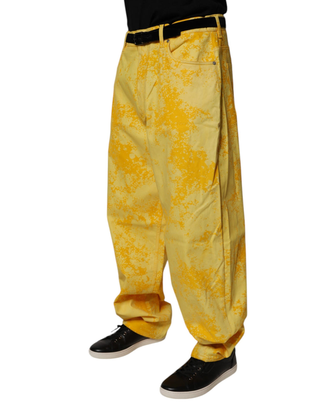 Jean en denim blanc cassé Dolce & Gabbana, coupe droite et motif tie-dye jaune, en coton, style décontracté.