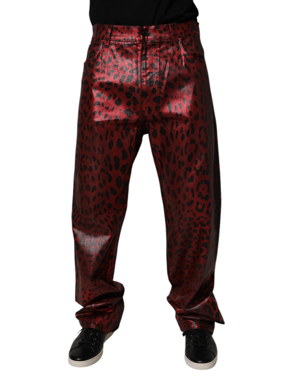 Jeans homme Dolce & Gabbana en coton rouge à motif léopard, coupe droite, décontractée et tendance.
