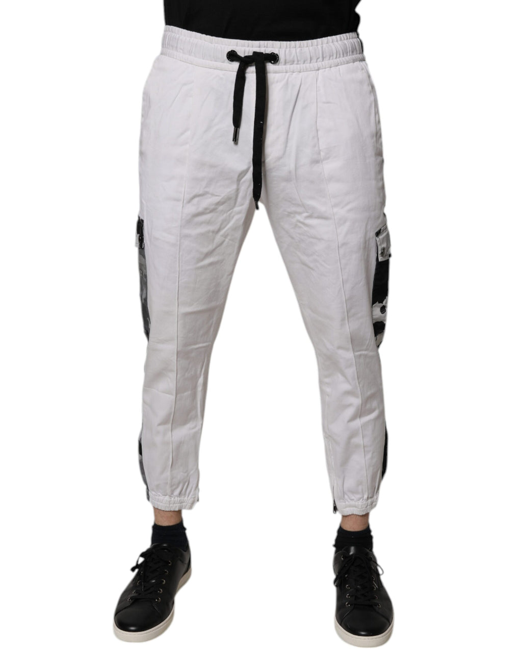 Pantalon cargo jogger en coton blanc de Dolce & Gabbana, style décontracté avec poches et taille élastique.