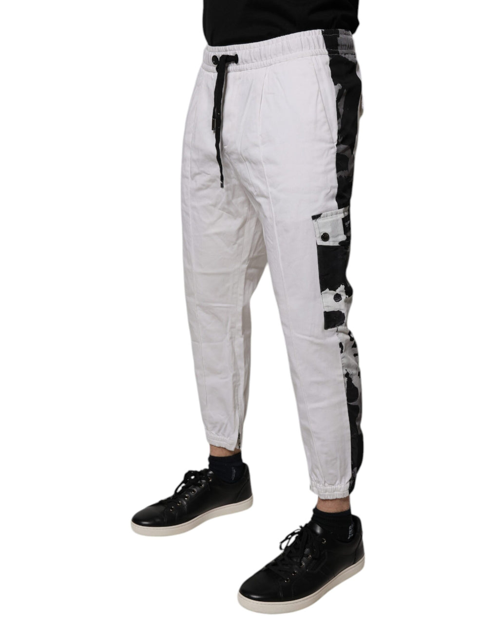 Pantalons cargo jogger en coton blanc de Dolce & Gabbana, style décontracté avec poches latérales et taille élastique.