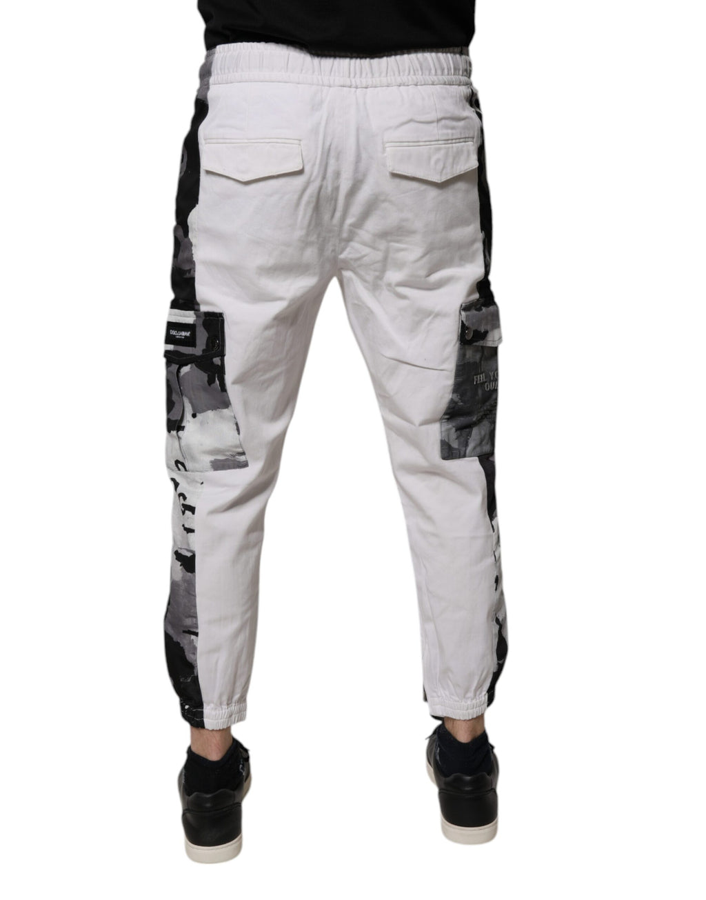 Pantalon cargo jogger Dolce & Gabbana en coton blanc, style décontracté avec poches latérales et taille élastique.
