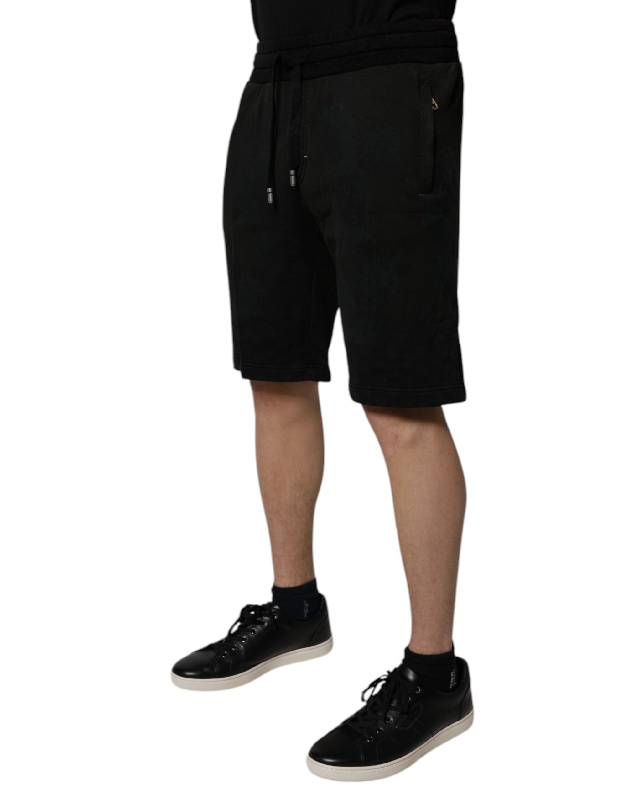 Shorts bermuda en coton noir pour homme de Dolce & Gabbana, sweatshorts confortables et élégants avec logo de la marque.