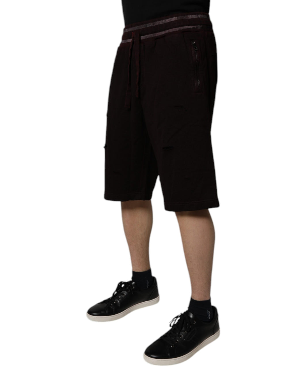 Shorts bermuda pour hommes Dolce & Gabbana en coton marron avec logo et plaque, style décontracté et élégant.