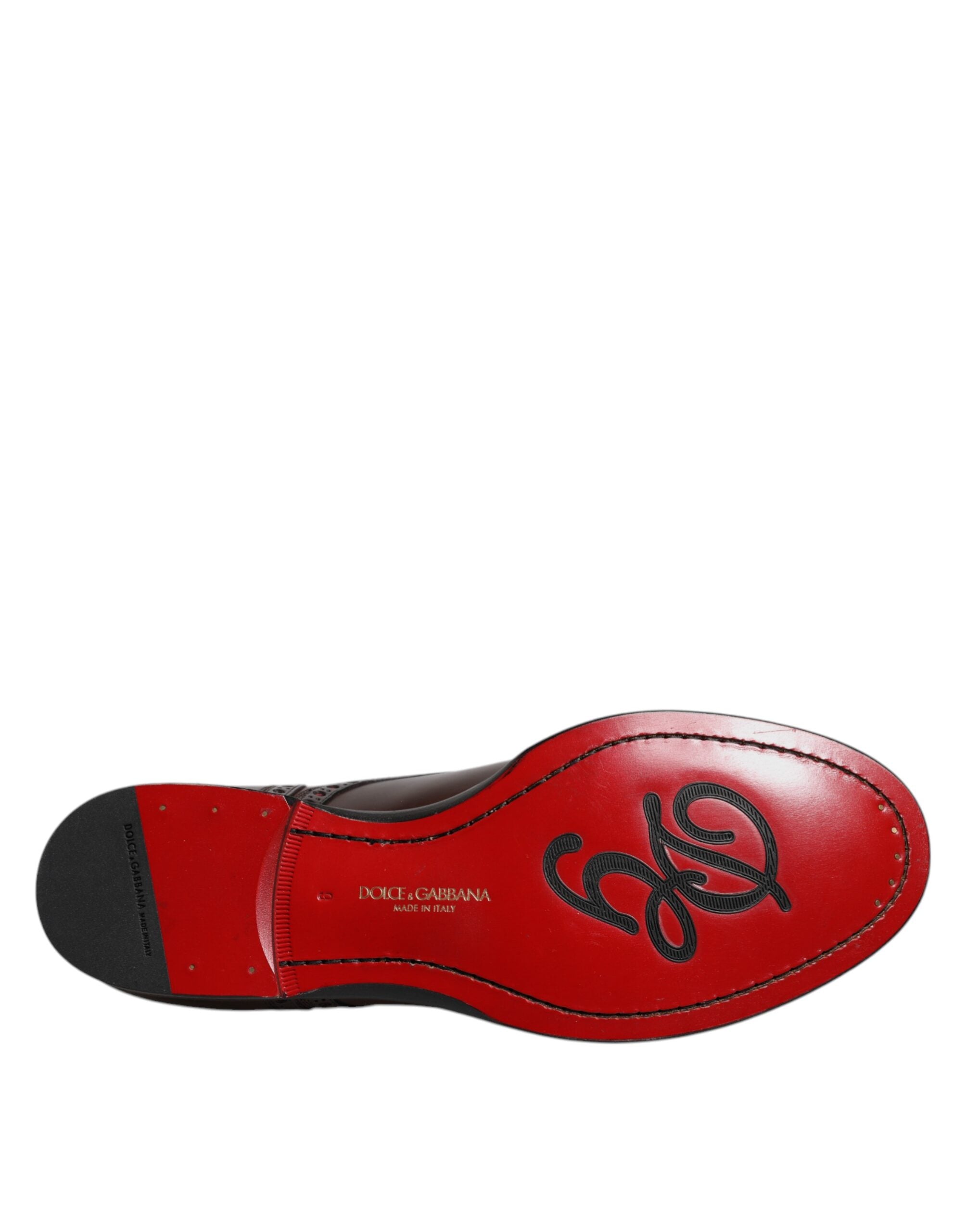 Chaussures derby pour homme Dolce & Gabbana en cuir de veau marron bordeaux, élégantes et classiques.