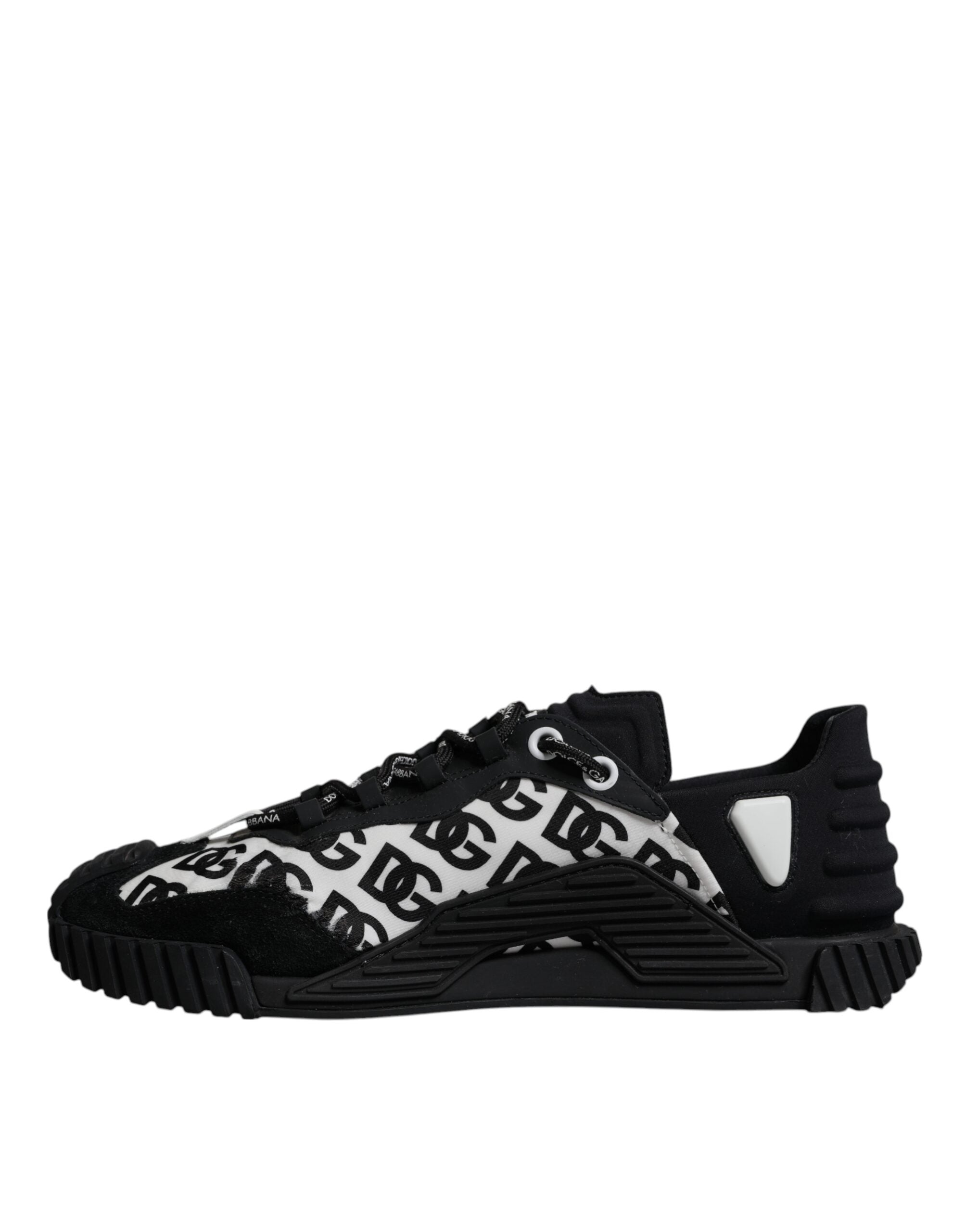 Chaussures sneakers basses noires Dolce & Gabbana Logo en dentelle, lacets, style décontracté et élégant, vue de face.