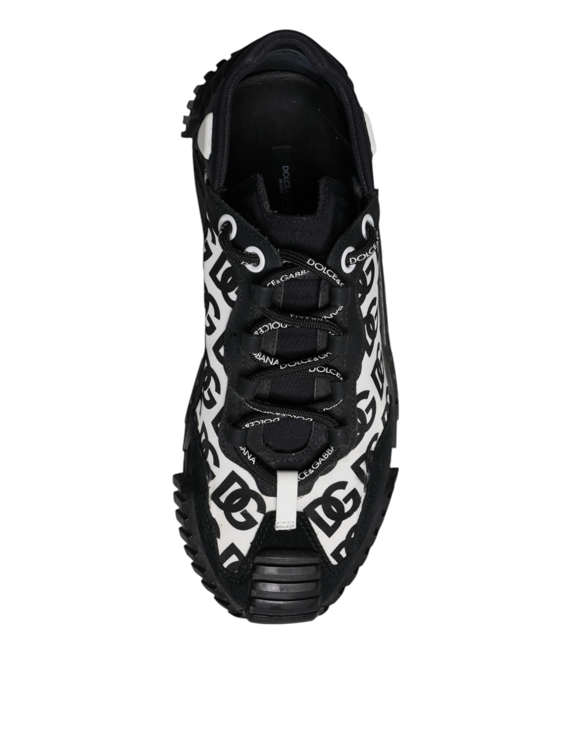 Chaussures sneakers basses noires Dolce & Gabbana logo en dentelle, lacets, style décontracté et moderne.