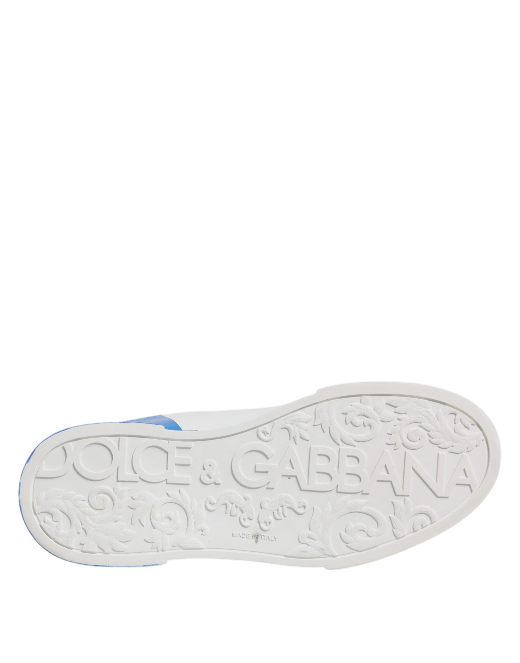 Chaussures basses en cuir blanc et bleu Dolce & Gabbana avec logo, sneakers élégants et confortables pour homme.