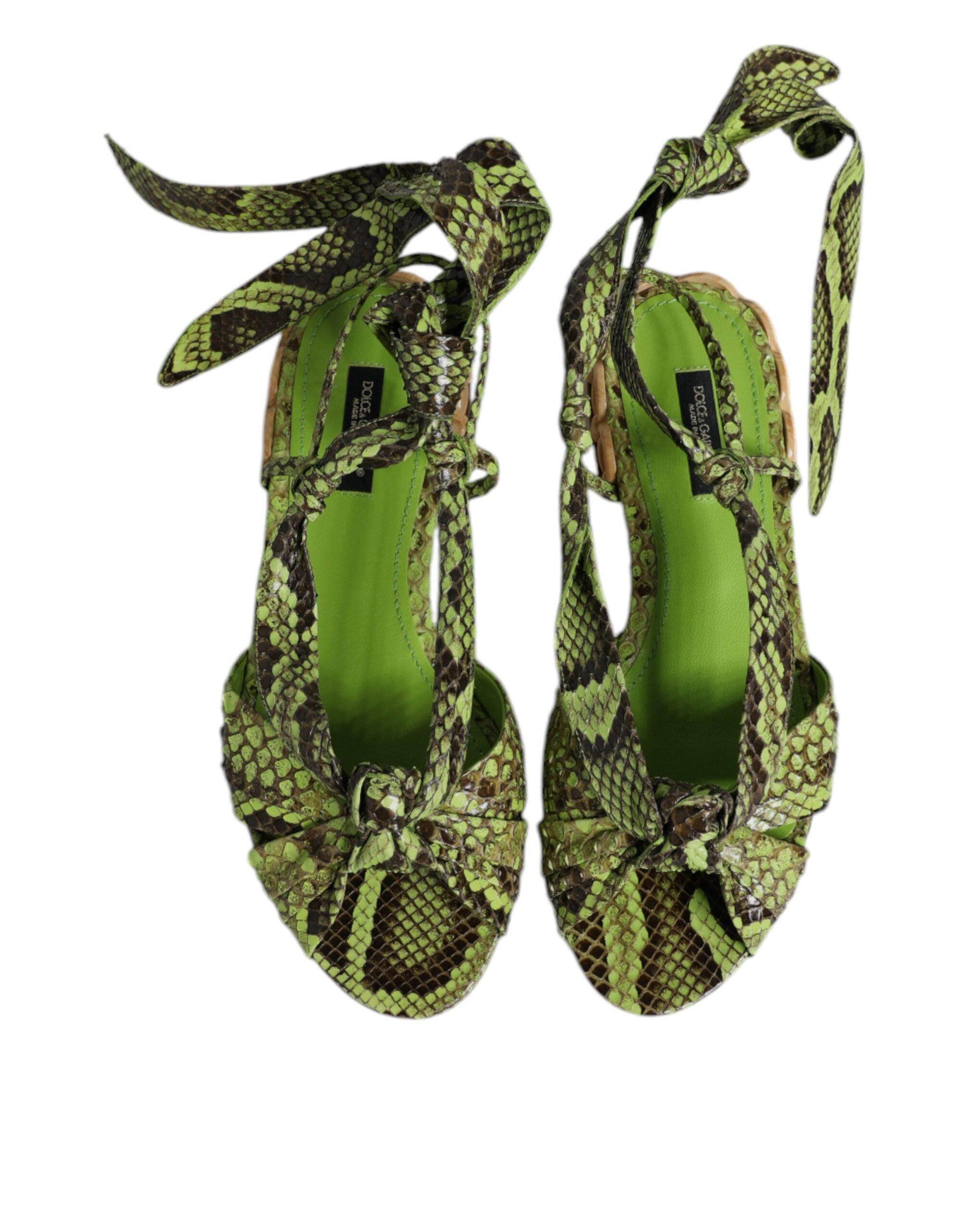 Sandales à talon Dolce & Gabbana à imprimé animal vert, avec bride à la cheville et design élégant.