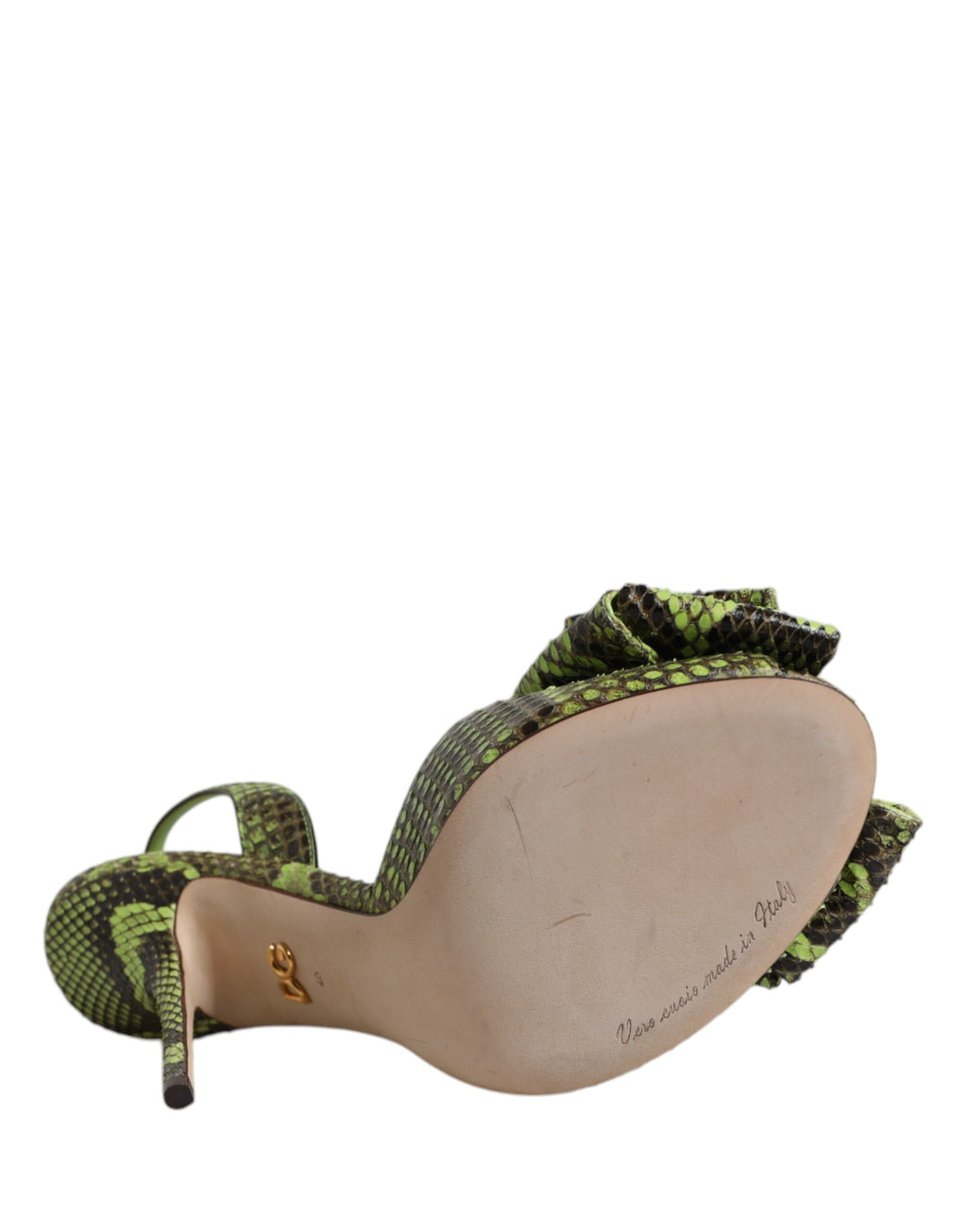 Sandales à talons Dolce & Gabbana en cuir de python vert avec bandoulière élégante et motif sophistiqué.