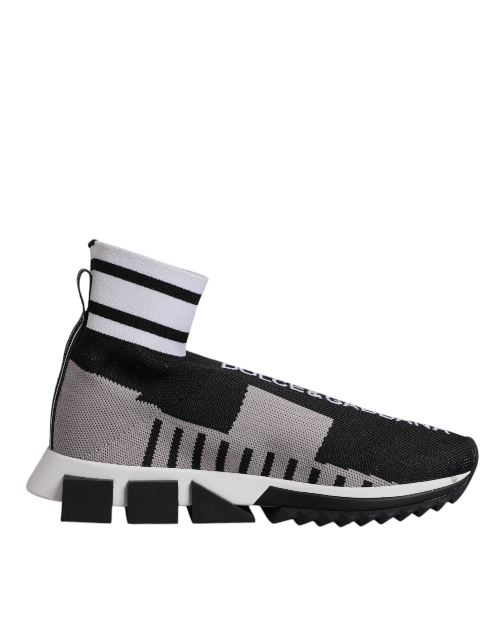 Chaussettes noires et grises Dolce & Gabbana Sorrento pour femmes, portées avec baskets, détail de motif élégant.