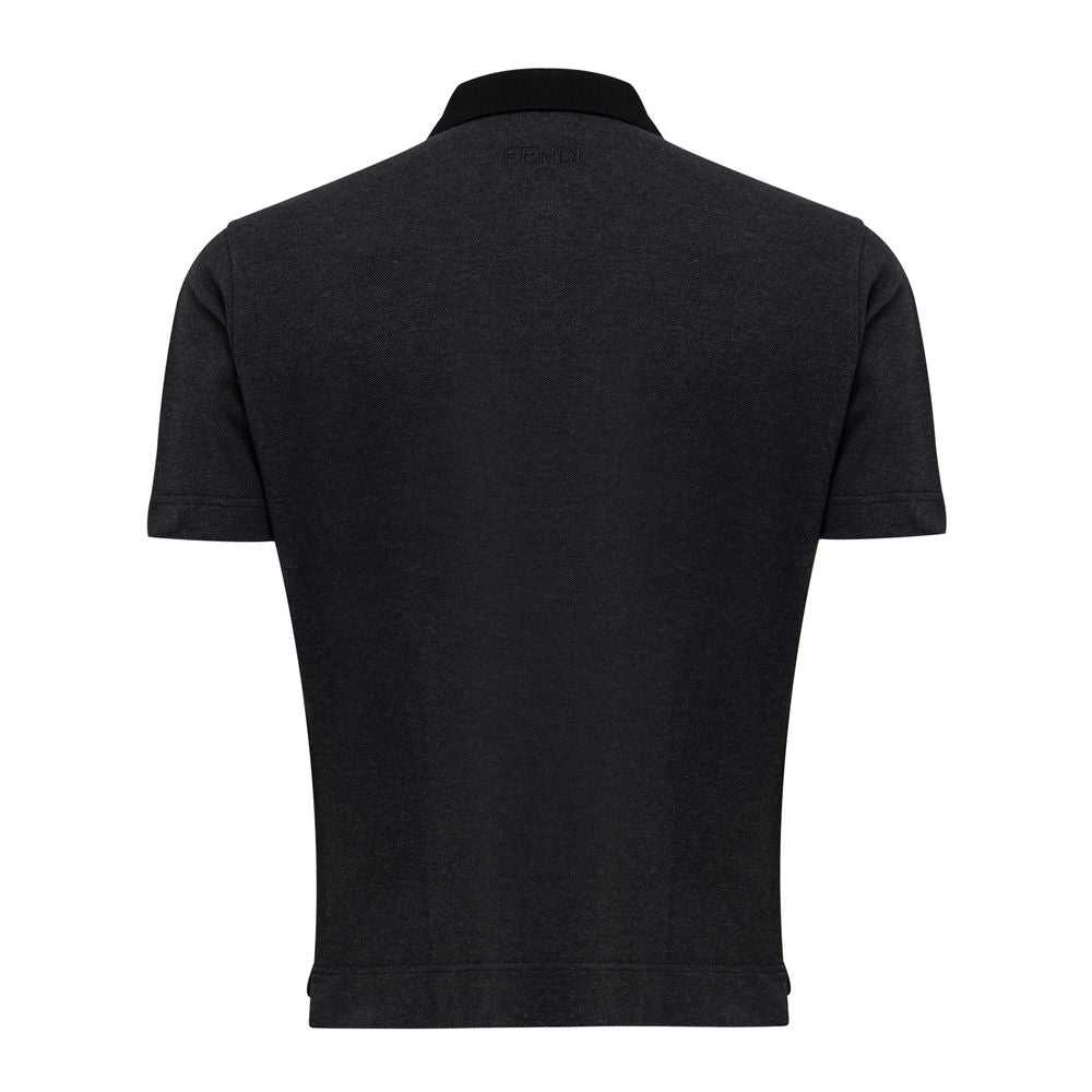 Chemise polo noire en coton de la marque Fendi, vue de face, avec col et logo discret visible.