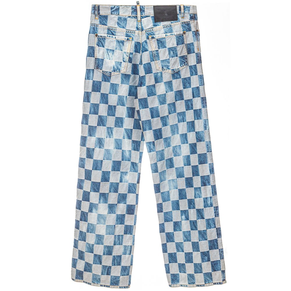 Jeans en coton bleu de coupe décontractée de la marque Dsquared², visibles avec détails de couture et bouton en métal.