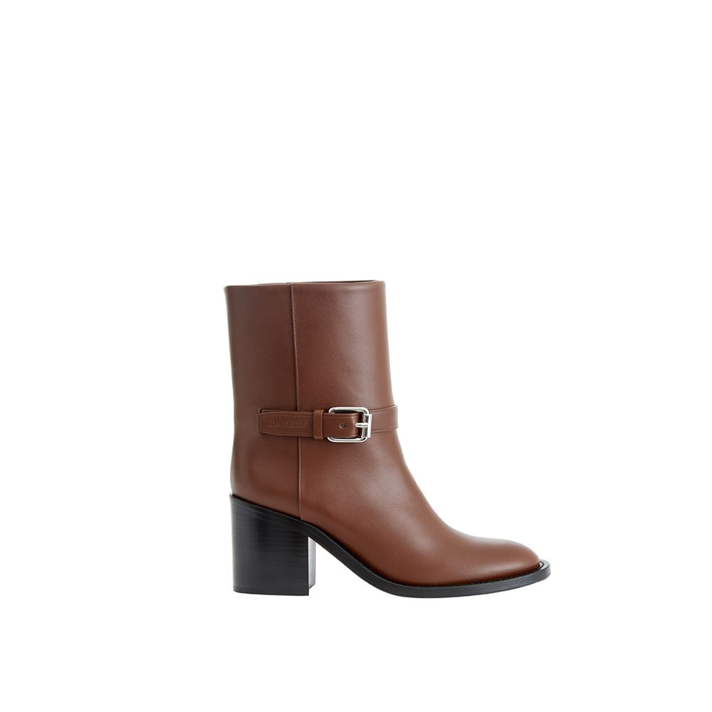 Bottes ankle en cuir brun Burberry pour femme, style élégant et sophistiqué, vue de côté avec fermeture éclair.