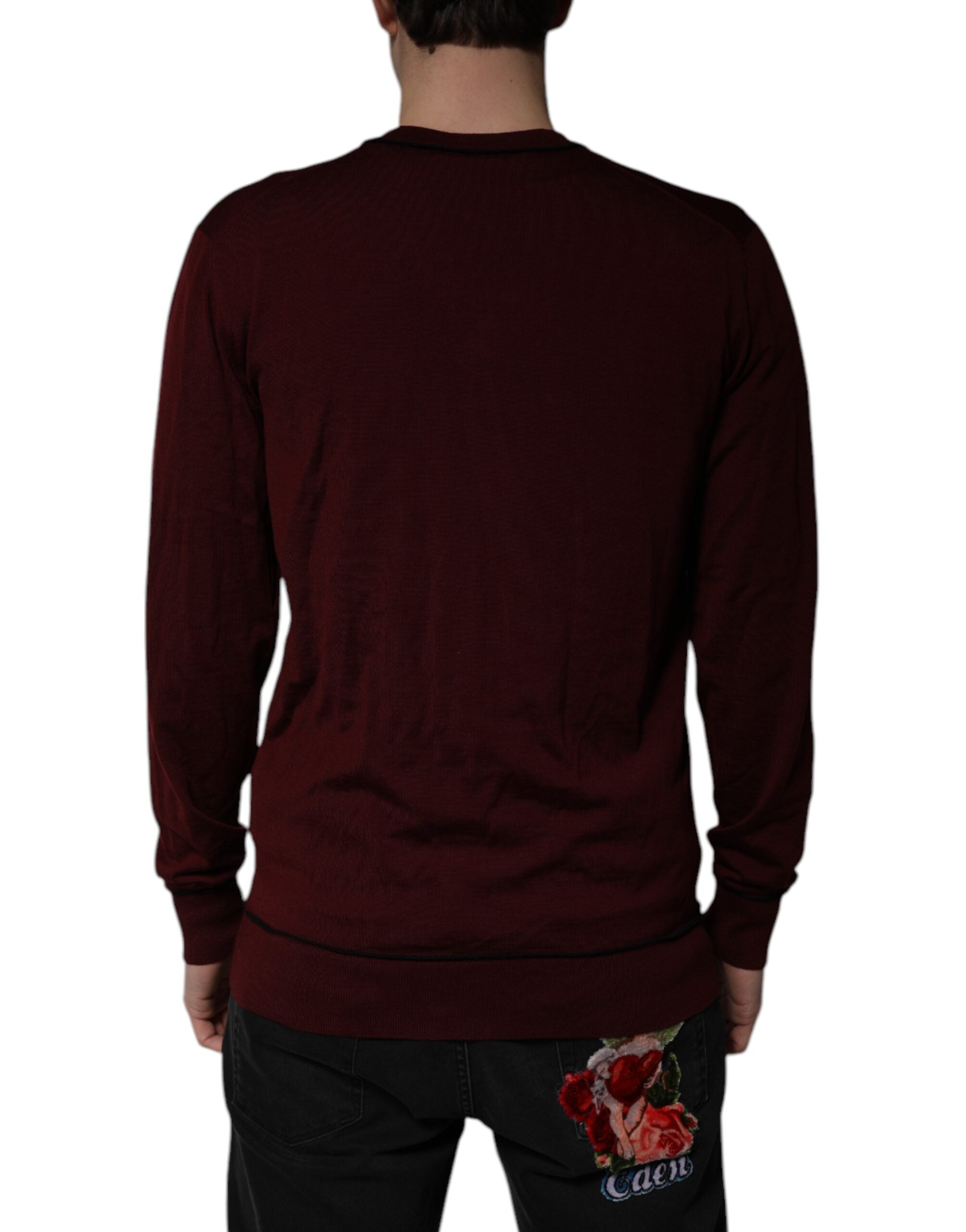Pull blanc en cachemire marron foncé Dolce & Gabbana pour homme, col en V, doux et élégant.