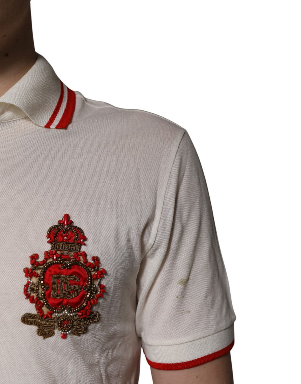 Polo pour homme Dolce & Gabbana en coton blanc avec logo et col, style élégant et classique.