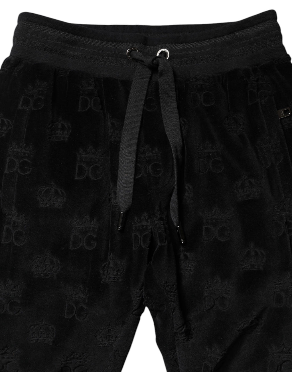 Pantalon de jogger noir Dolce & Gabbana avec logo DG imprimé en all-over, style décontracté et tendance.