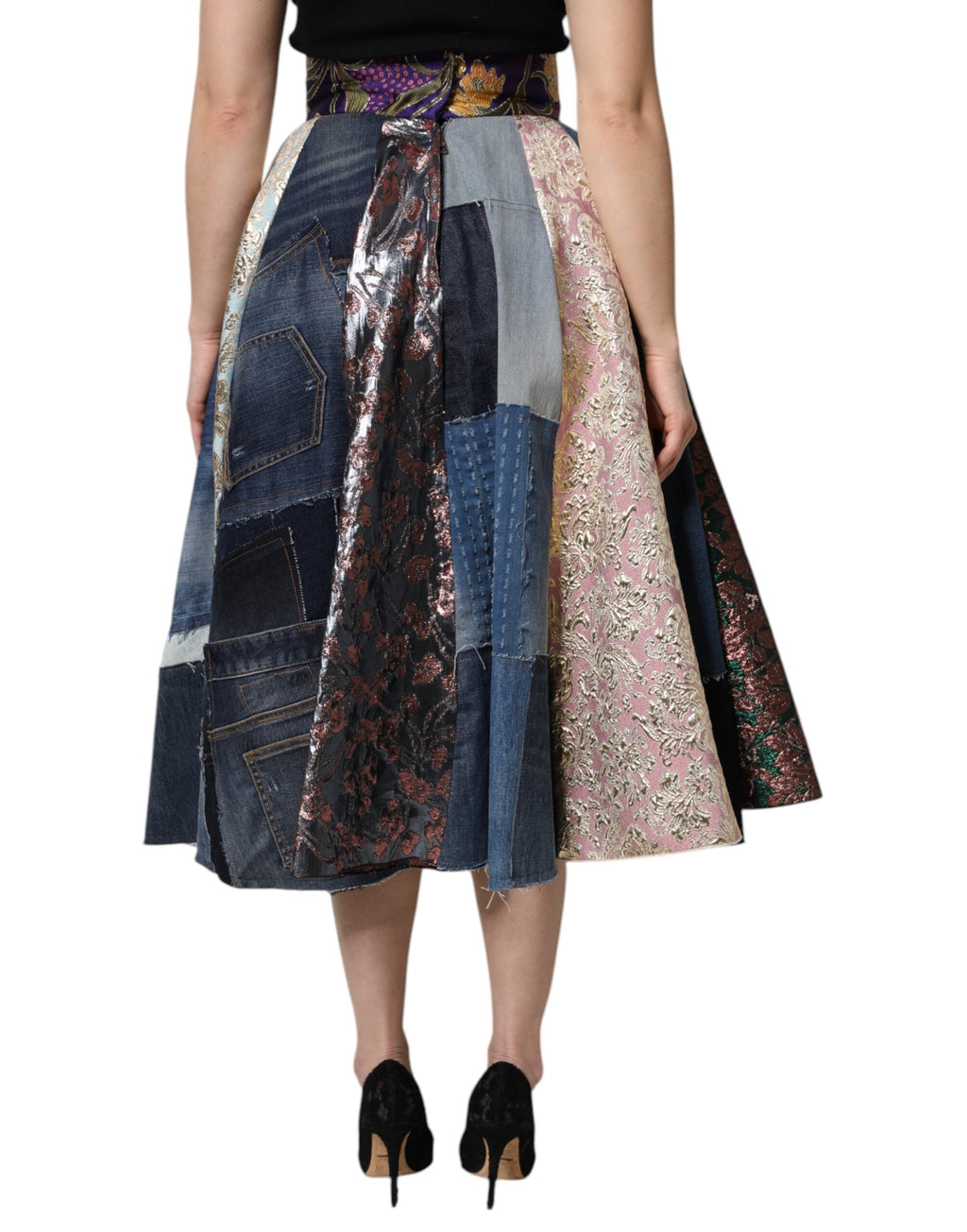 Jupe midi à taille haute Dolce & Gabbana avec patchworks multicolores et motif élégant, vue de face.