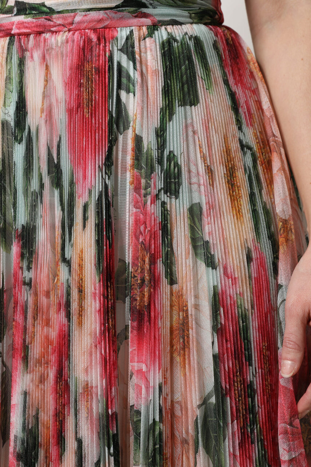 jupe midi en soie multicolore à fleurs à taille haute de Dolce & Gabbana, élégante et fluide